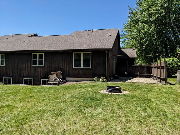 2nd image of 626 Plainfield Ct