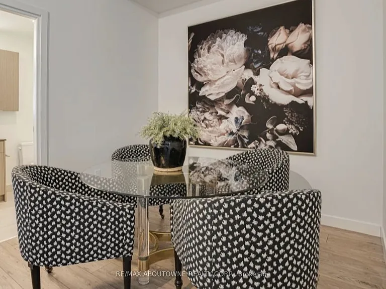 133 Bronte Rd #B0903 — Photo 6
