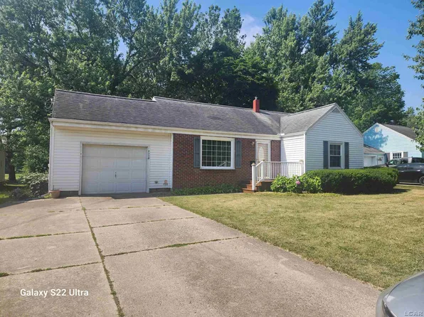 823 Vine St, Adrian, MI 49221