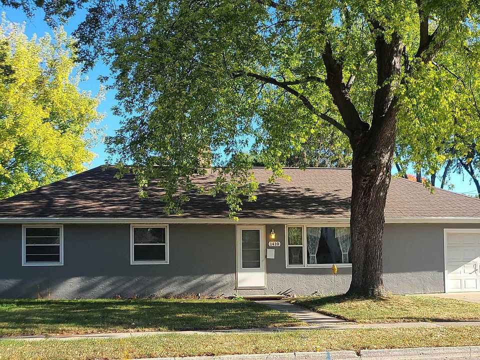 1st image of 1410 Langlade Ave