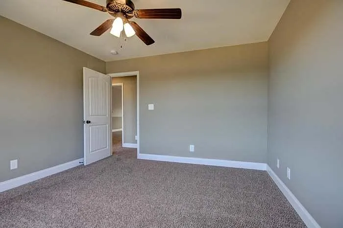 1019 Barnhill Rd — Photo 12