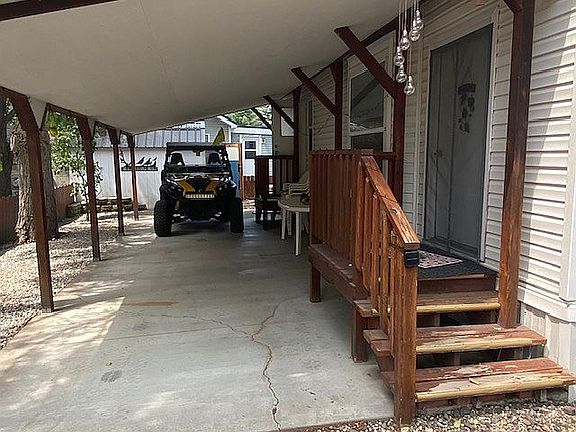2nd image of 514 N Sawyer St #C34