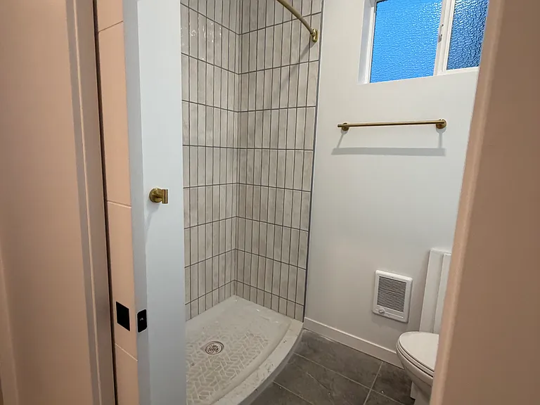 290 Monmouth Ave S — Photo 29