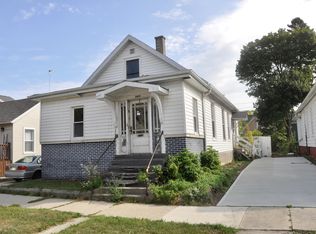 1637 Villa St, Racine, WI 53403