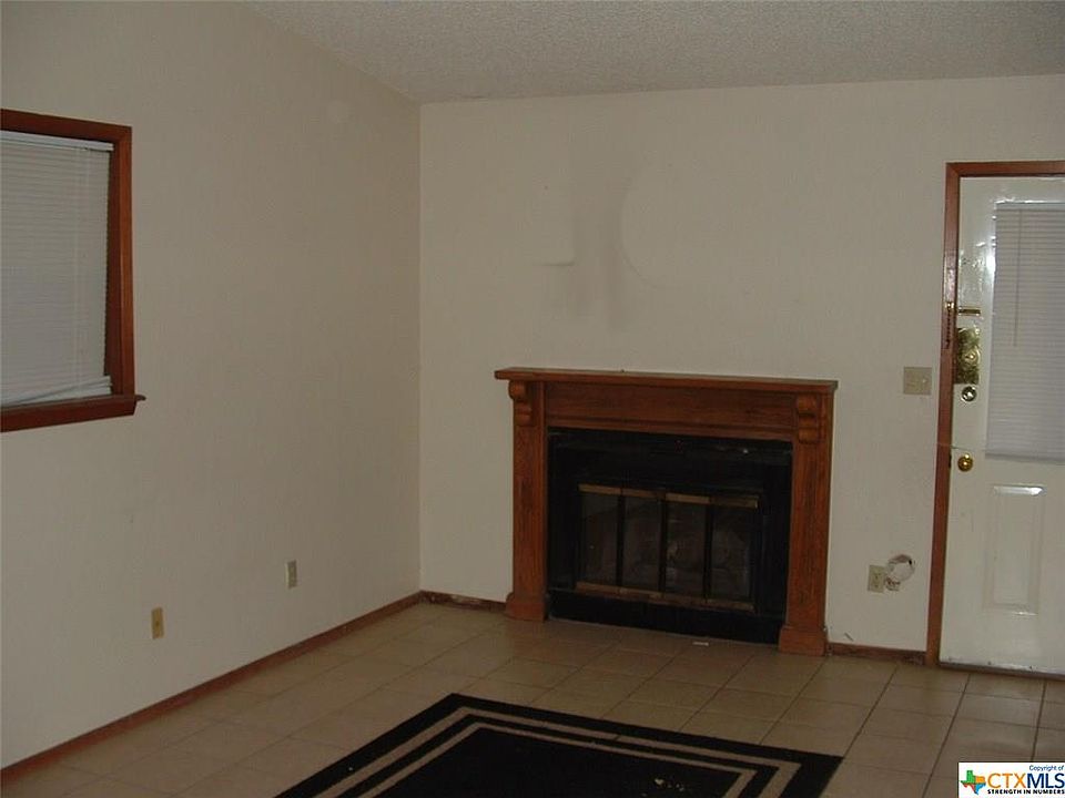 2nd image of 614 Mill St #A