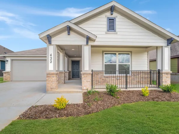 422 Rose Ave, Cleburne, TX 76033