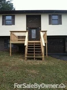 2nd image of 712 Meadowbrook Dr