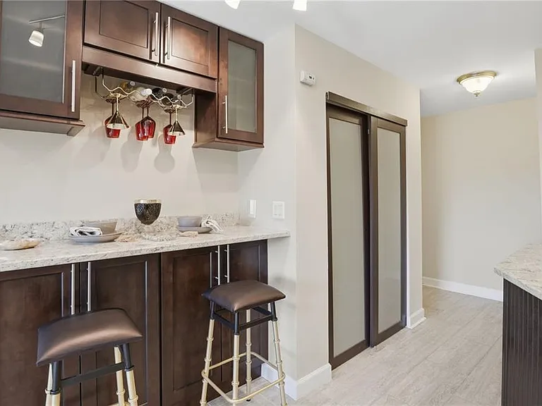 2285 Peachtree Rd NE #709 — Photo 5