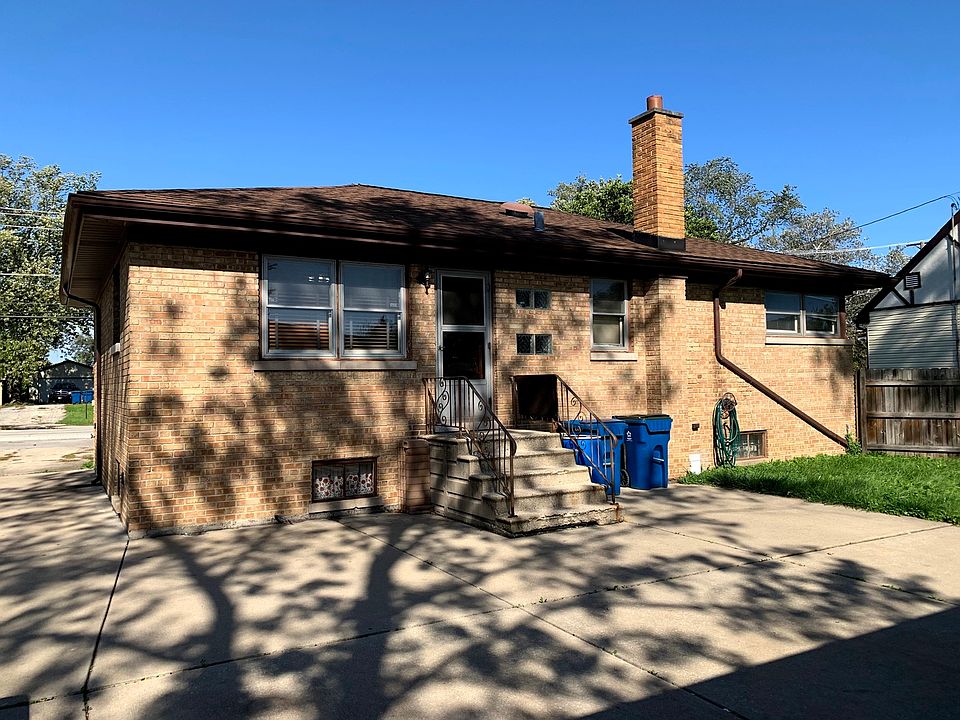 1st image of 10309 Dickens Ave