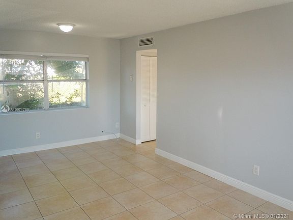3rd image of 5841 SW 36th Ct APT 106