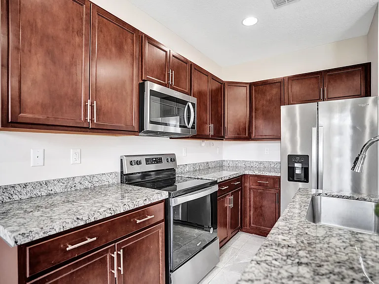 4926 NW 48th Ter #4926 — Photo 11