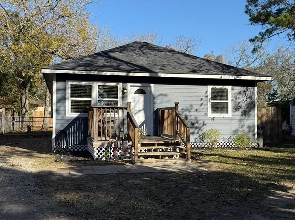 212 W Jordan St, Alvin, TX 77511