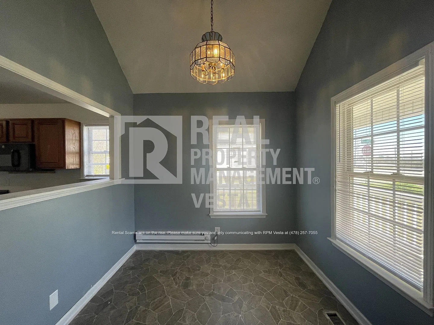3 bed, 2.0 bath, 1125 sqft, $950 — Photo 4