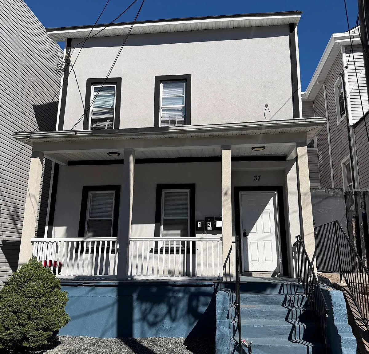 2 bed, $1,700 — Photo 1