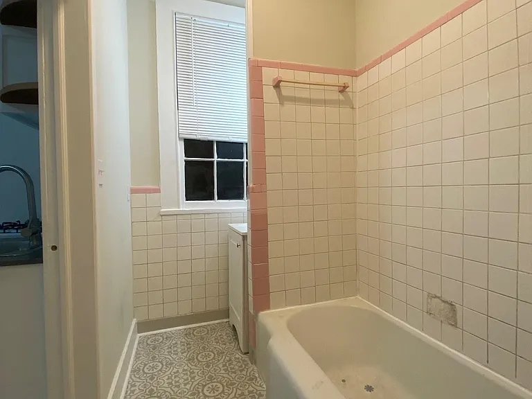 1008 3rd St #3 — Photo 8