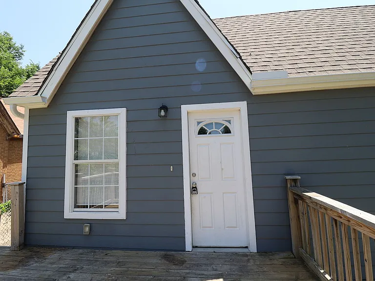 353 S Zunis Ave Duplex — Photo 3
