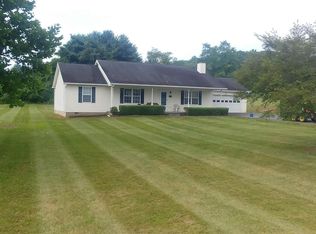 153 Heavenly Dr, Hedgesville, WV 25427