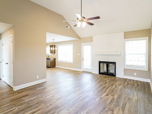 5th image of 394 Dugger Dr