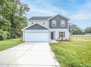 5851 Panther Dr, Hope Mills, NC 28348