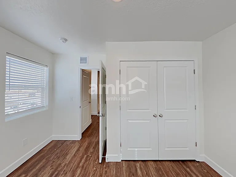 1399 E Perelle Ln — Photo 18