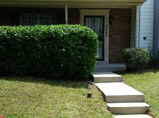2407 W Rosecroft Village Cir, Oxon Hill, MD 20745