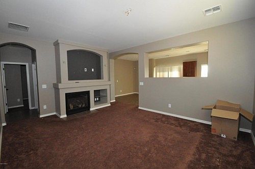 3rd image of 1005 W Empress Tree Ave