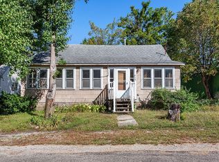 308 E Water St, Kansas, IL 61933