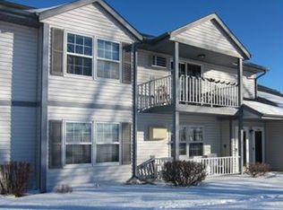 310 Auburn Meadows Ct UNIT B, Campbellsport, WI 53010