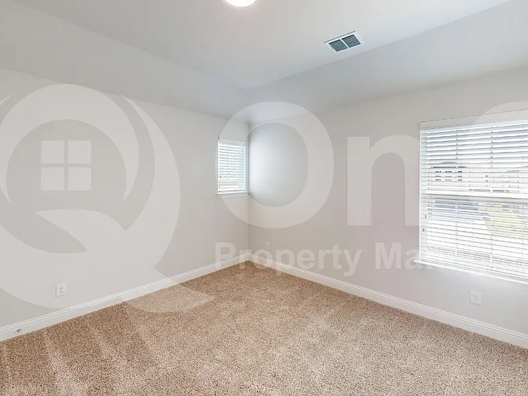 2503 Blue Oasis Ct — Photo 15