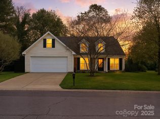 2501 Ivy Run Dr, Indian Trail, NC 28079