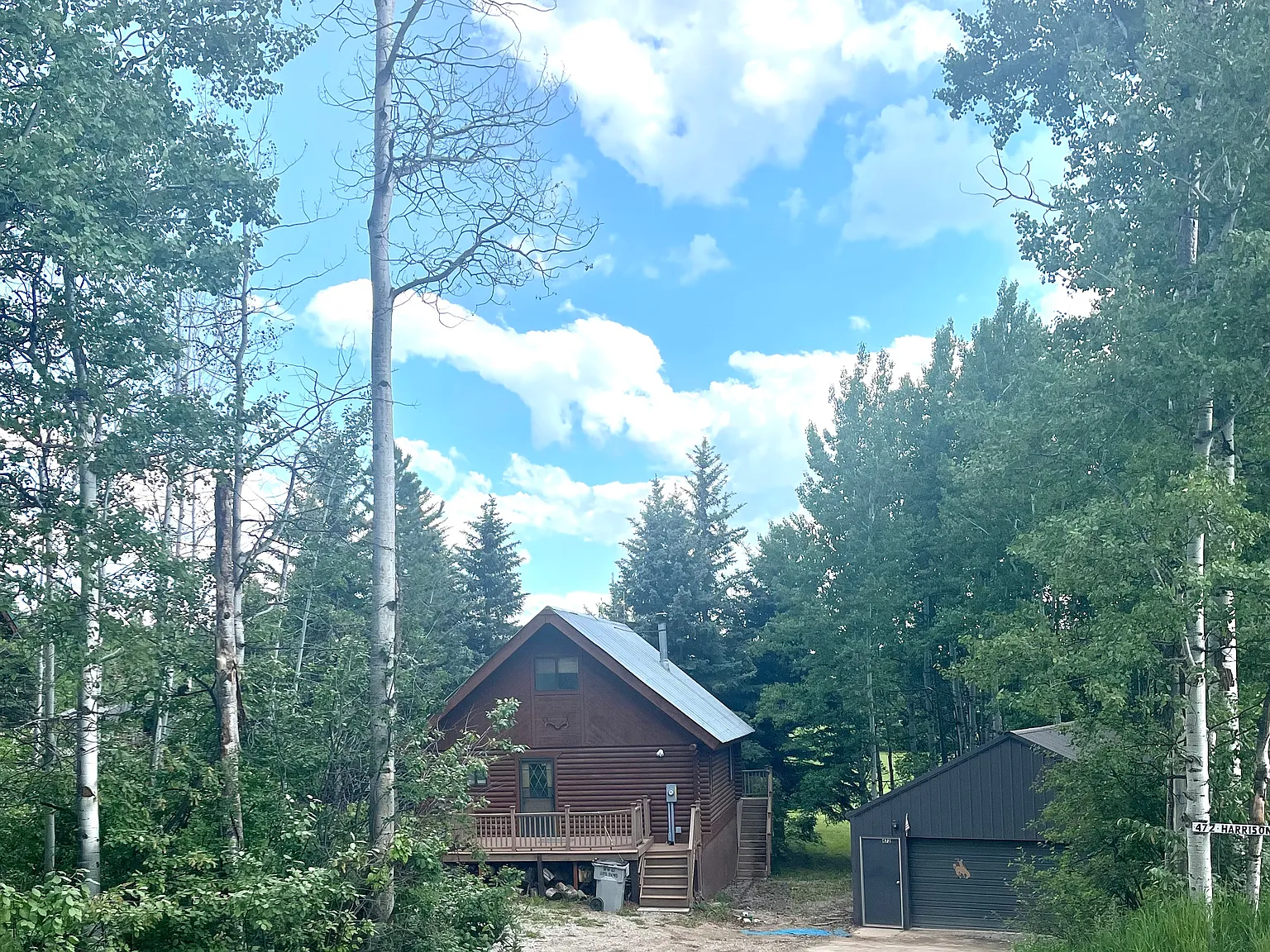472 Walnut Dr — Photo 1