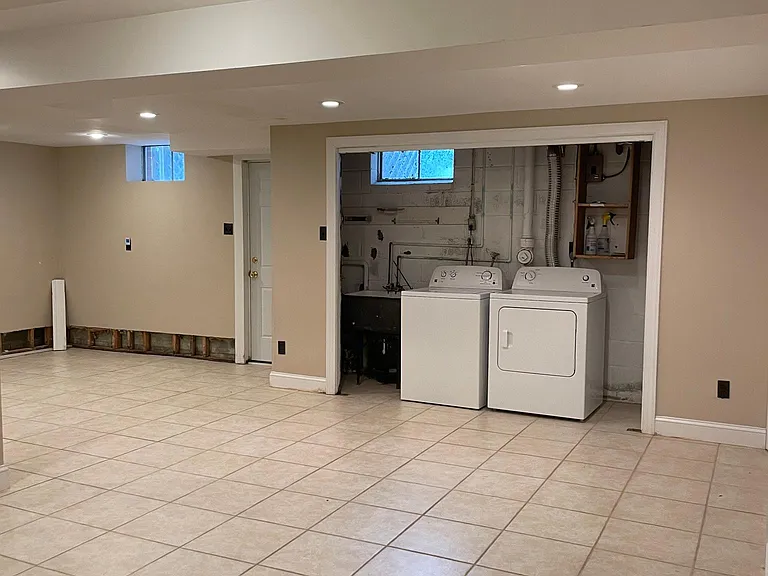 8824 Fircrest Pl — Photo 13