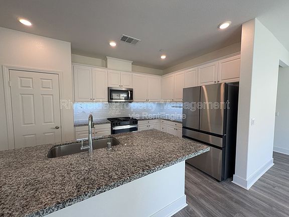5th image of 20947 Spring Mountain Rd
