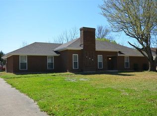 136 Kings Creek Dr, Terrell, TX 75161