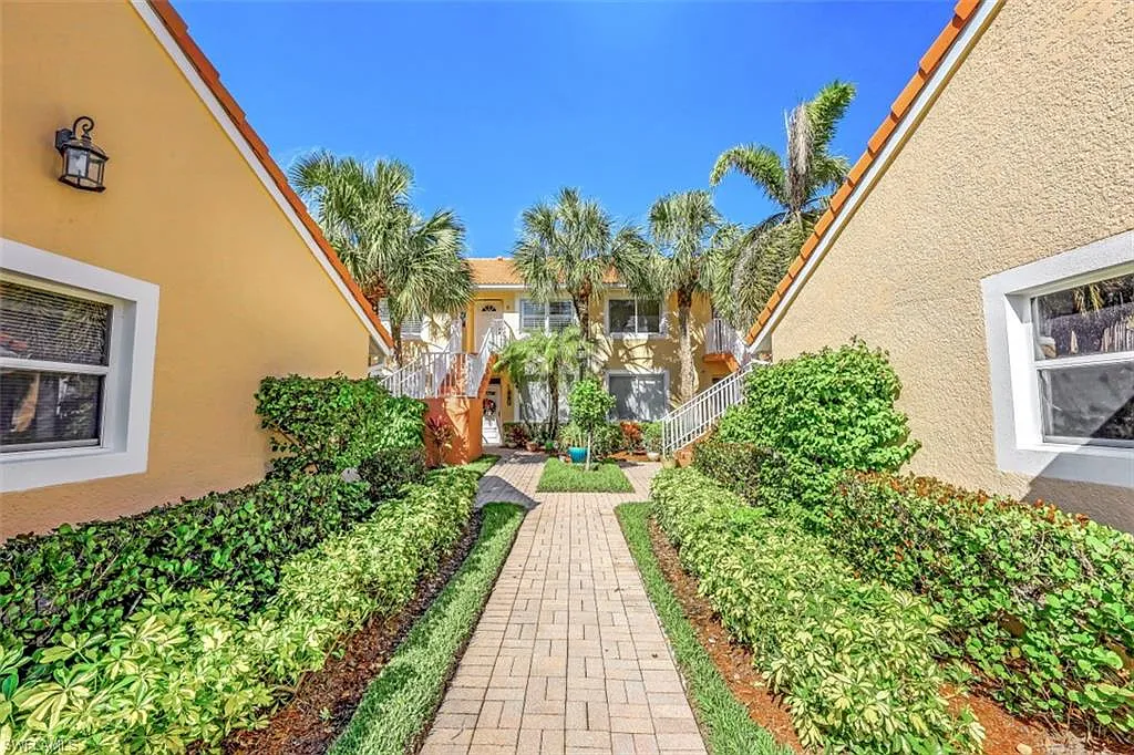 2 bed, 2.0 bath, 1351 sqft, $6,500 — Photo 1