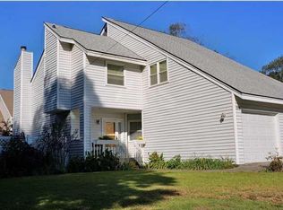 1290 Hampshire Rd, Charleston, SC 29412