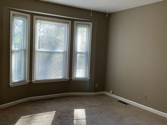 4th image of 708 Shelton Cir