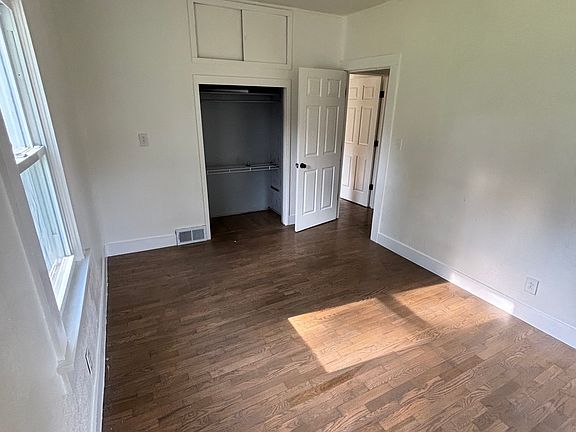 5th image of 2103 Warner Ave