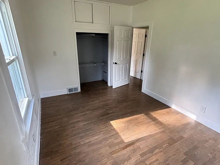 2103 Warner Ave — Photo 5