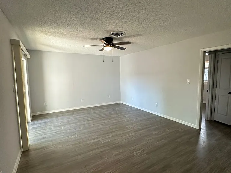 4959 Tangerine Ave — Photo 18