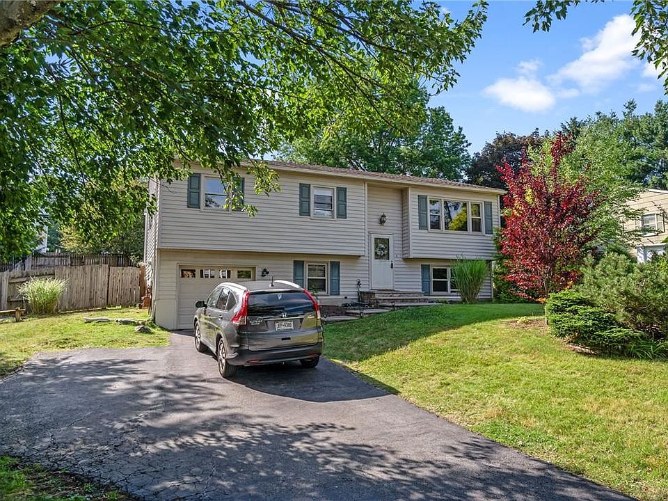1st image of 71 Oxford Lane