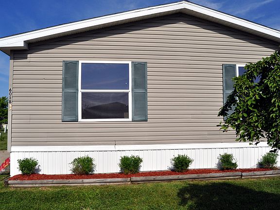 2nd image of 6018 Fox Dr