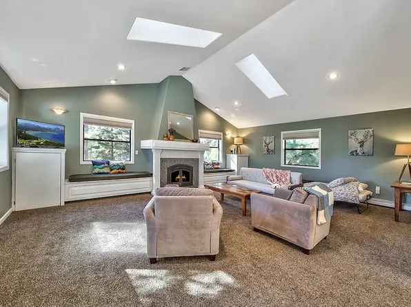 8862 Minnow Ave #B, Kings Beach, CA 96143