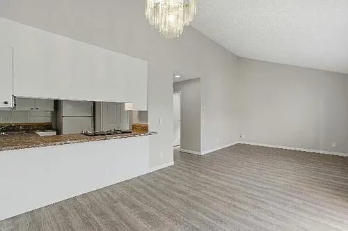 4526 S Henderson St #301 Photo 1 4526 S Henderson St #301 Photo 1
