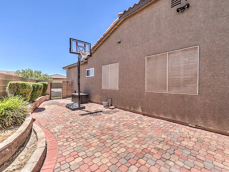 7166 Frontier Hills Ave — Photo 39
