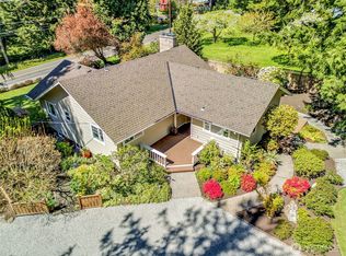 11330 N Madison Ave NE, Bainbridge Island, WA