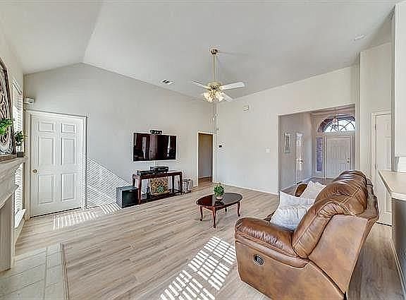 2nd image of 201 Elmcrest Dr