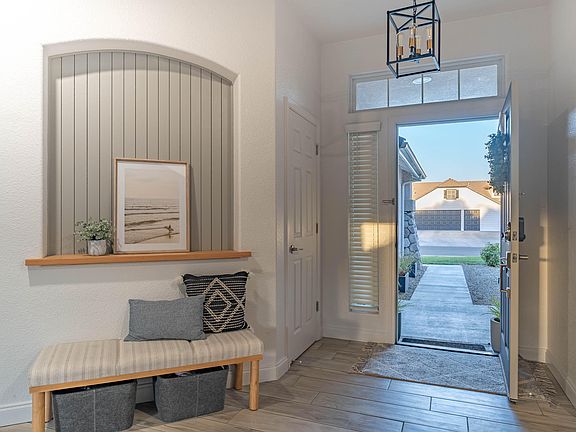 2nd image of 2139 S Crenshaw Court