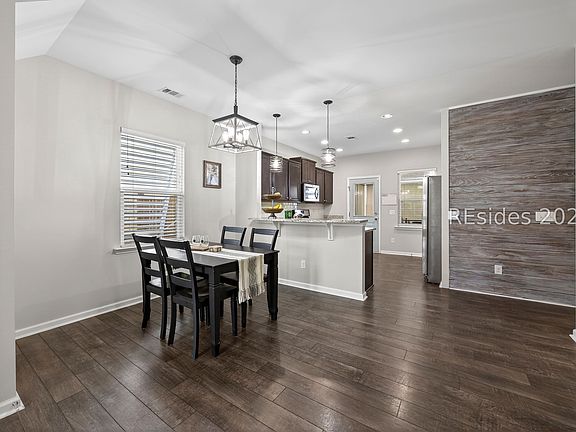 5th image of 45 Augustine Rd