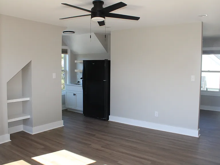 792 Caden Ln — Photo 3